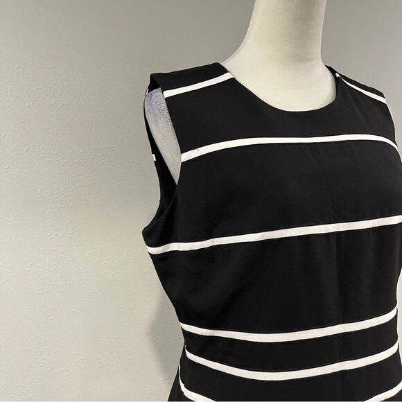 Ellen Tracy Striped Sleeveless knee length Dress size 12 - Picture 3 of 14